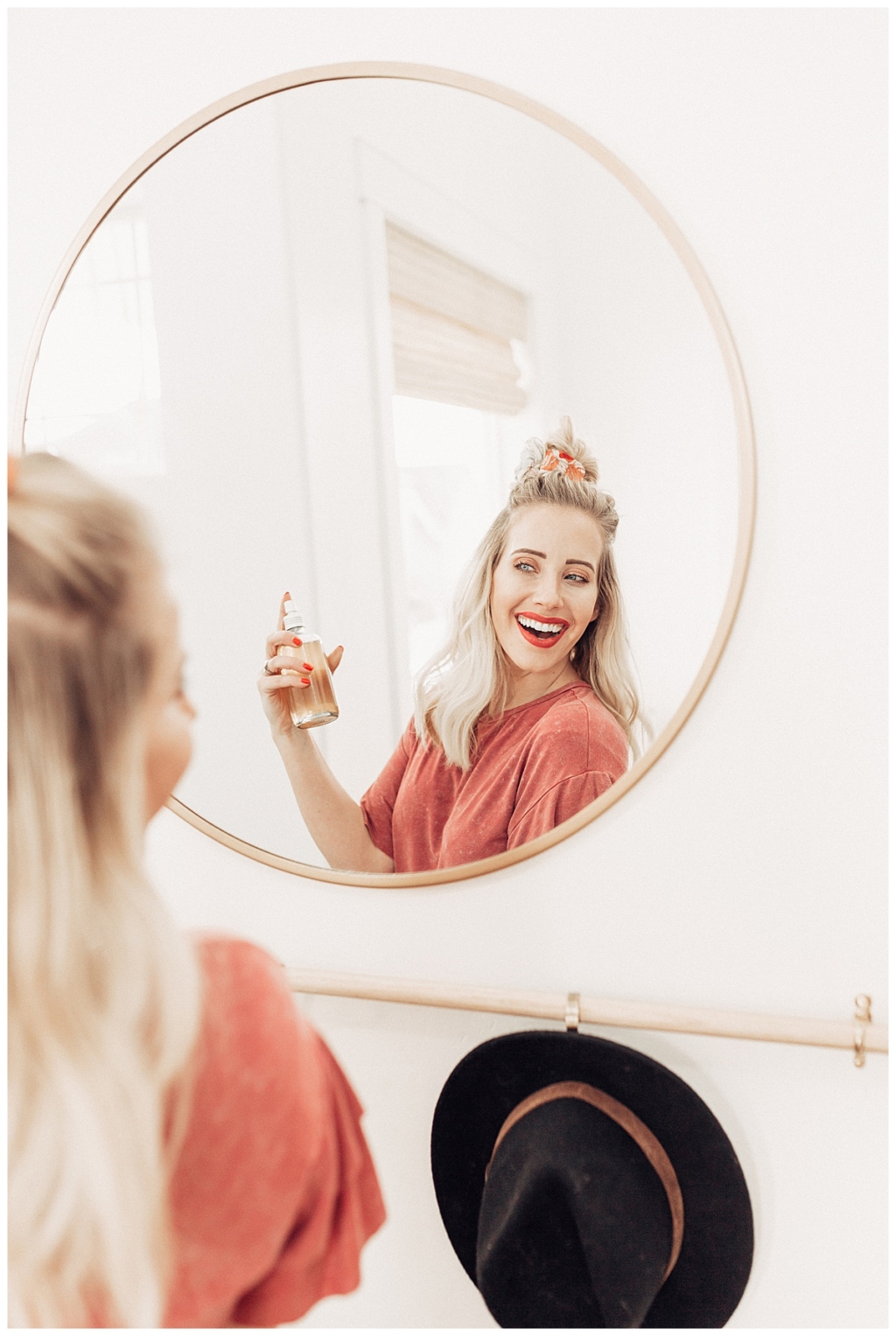 Smooth and Shine Spray DIY for your hair a step by step tutorial for twistmepretty.com