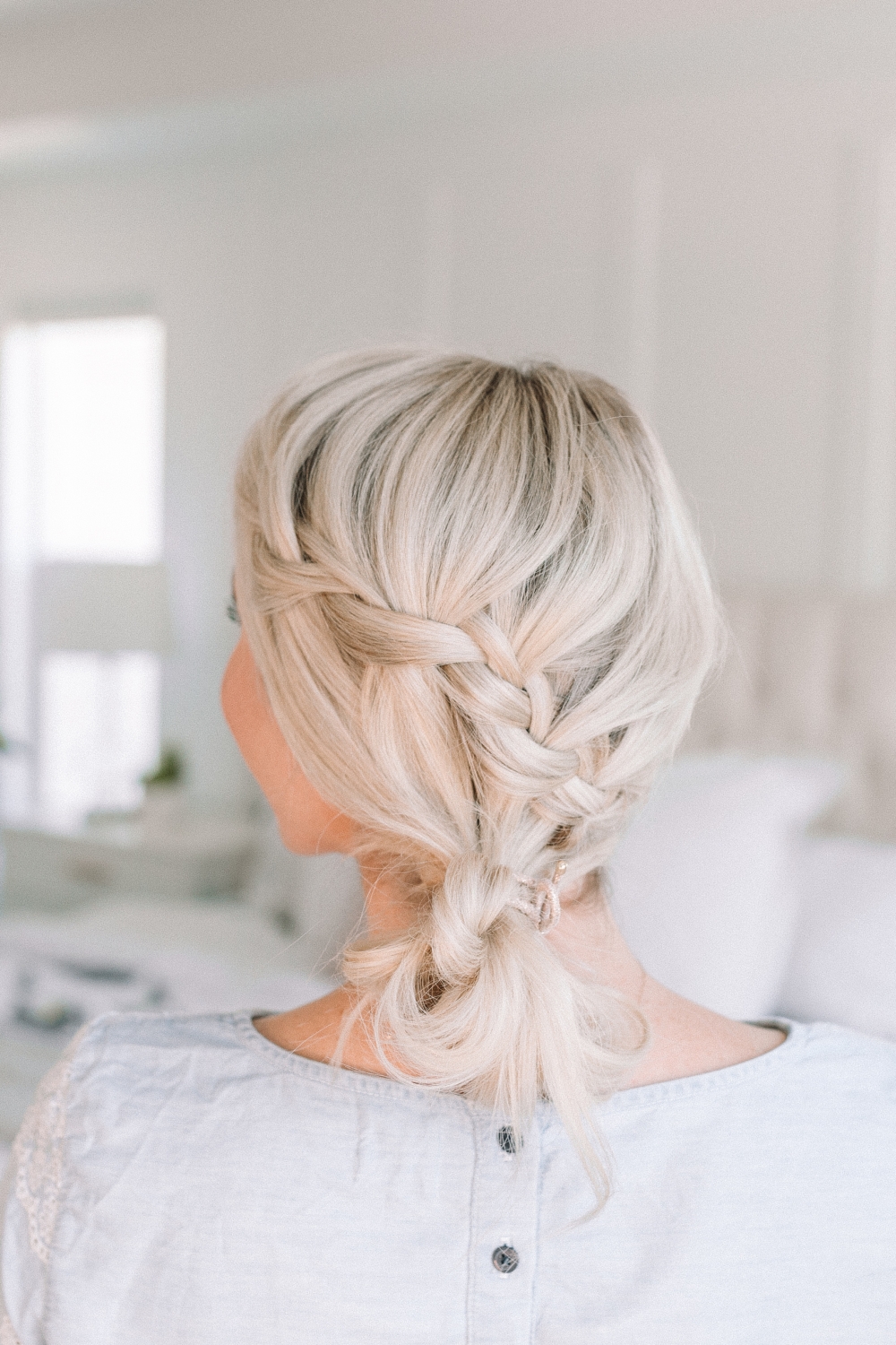 This darling hairstyle is perfect for summer from Twistmepretty.com